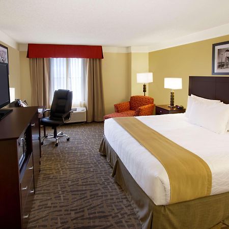 Best Western Plus Peoria Exterior photo