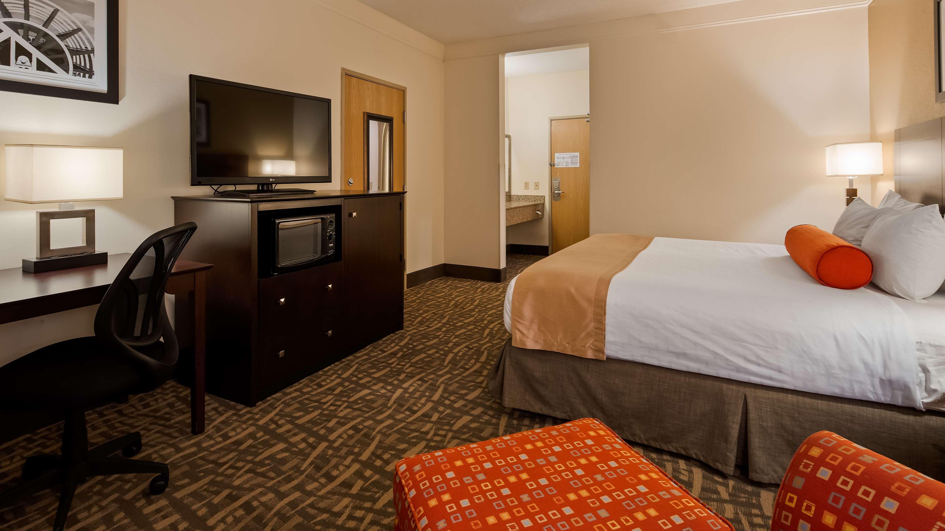 Best Western Plus Peoria Exterior photo
