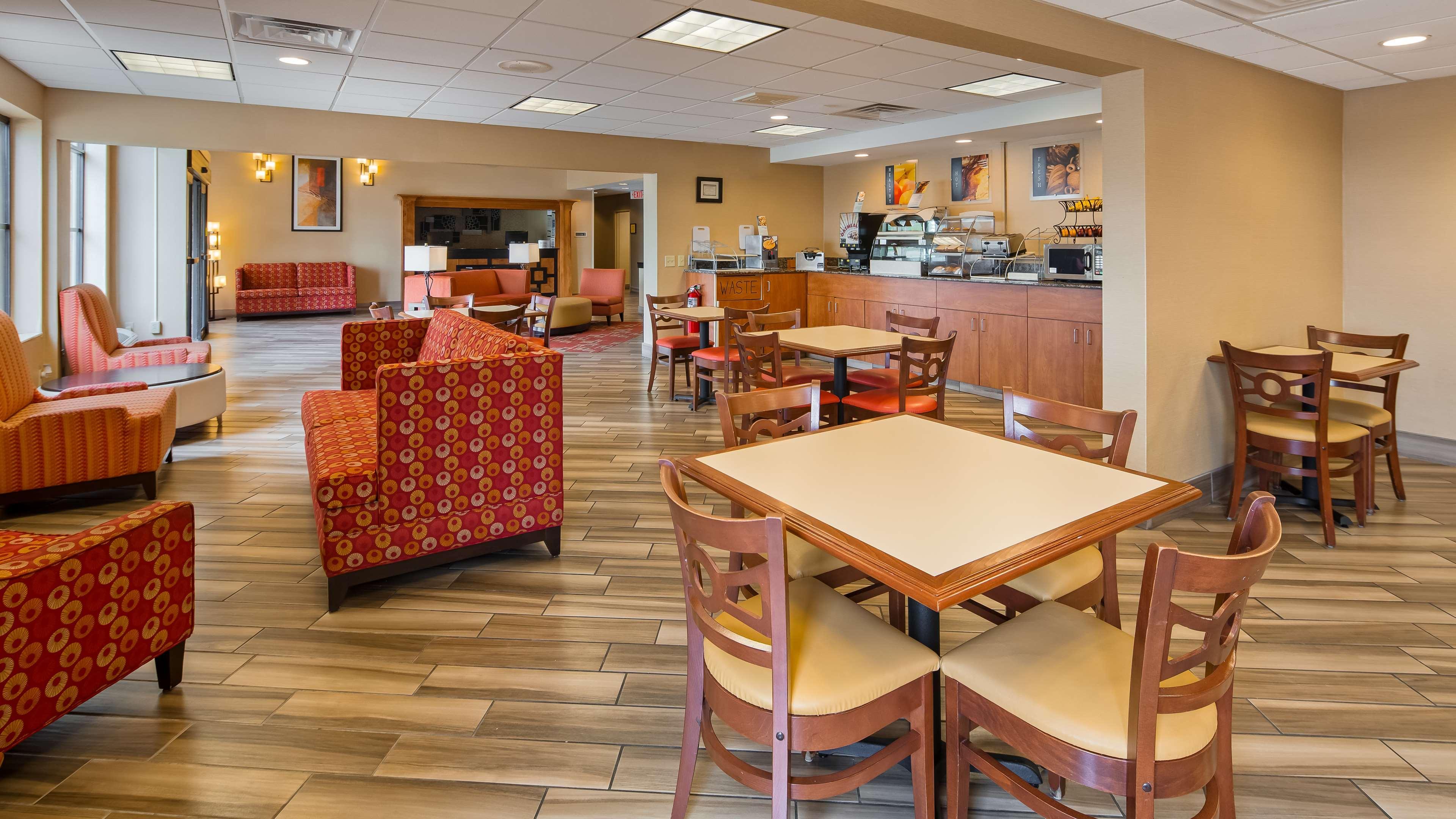 Best Western Plus Peoria Exterior photo