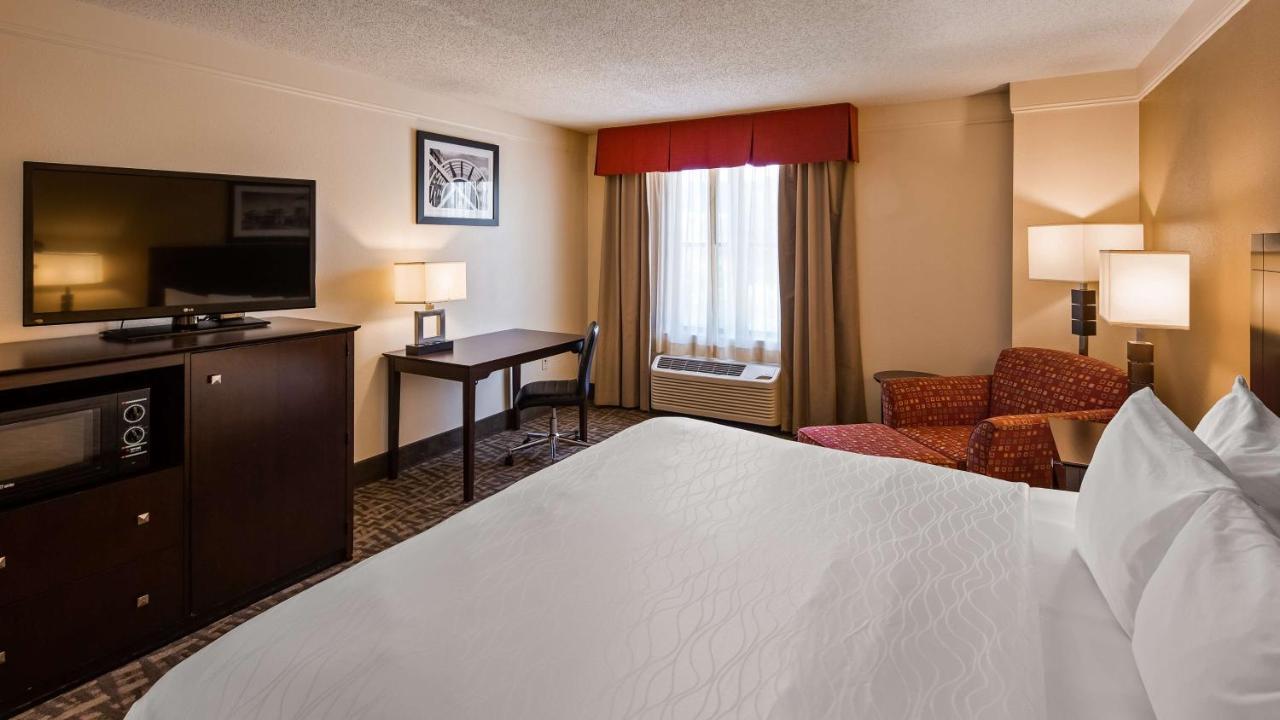 Best Western Plus Peoria Exterior photo